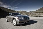 Chrysler 300C 2011 года